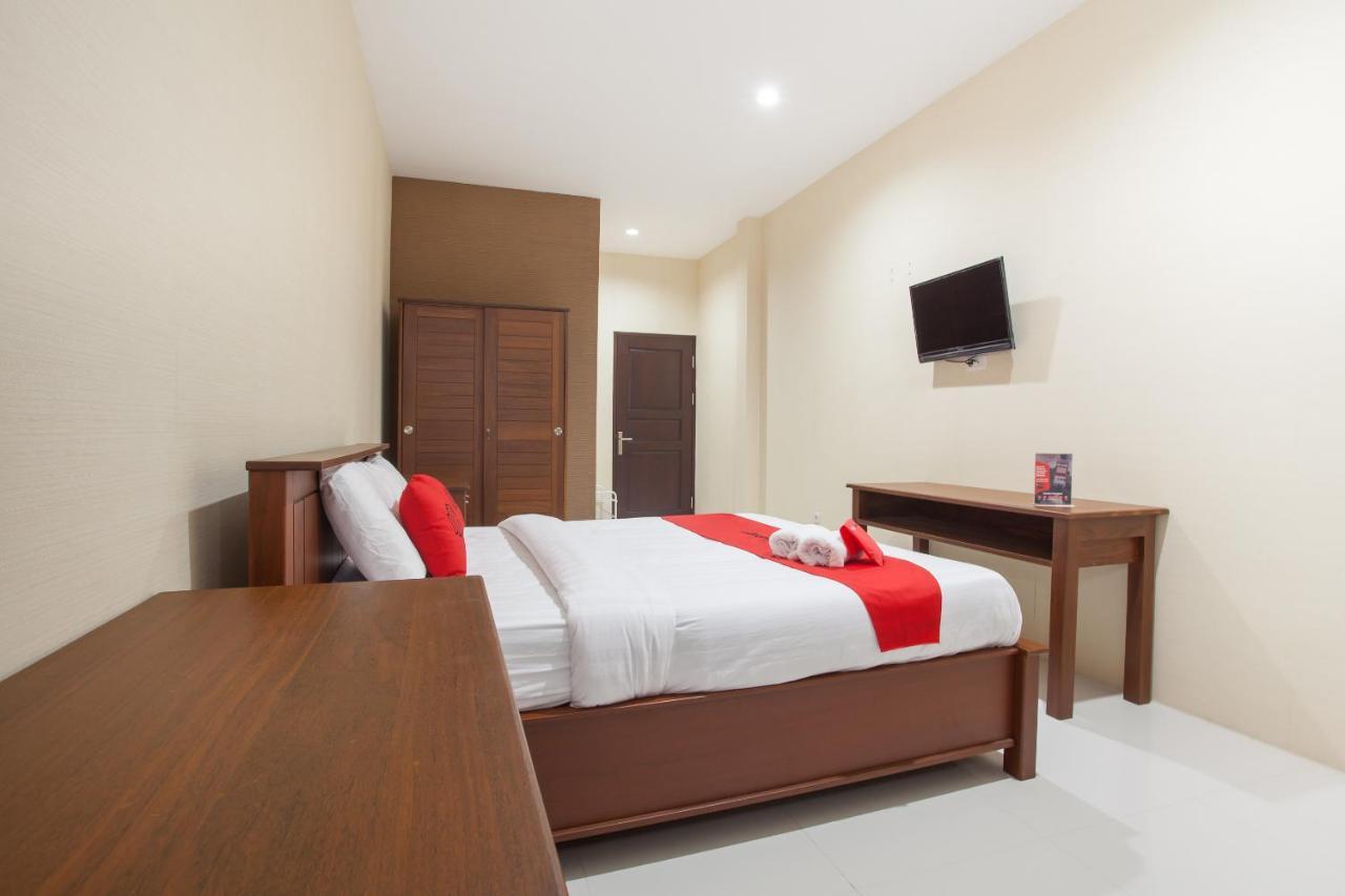 Reddoorz Near Universitas Wijaya Kusuma Surabaya Exterior foto